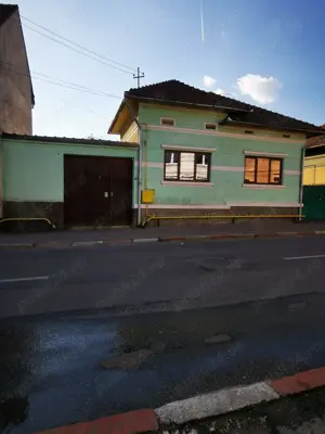 Casa  Spatiu de vânzare  închiriat in Orastie, birouri firme, cabinet medical, etc.