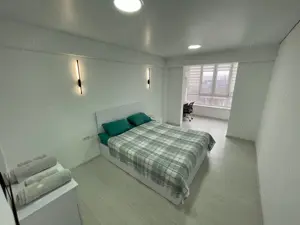 Apartament cu 3 camere de inchiriat in zoan Tractorul - imagine 3