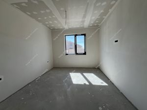 Duplex despartit prin Camera Tehnica | 5 Camere | Giroc-Brasserie - imagine 12