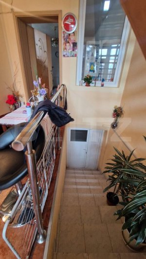 Casa in Centru Civic 4 camere , D +P+ E , PLUS SPATIU COMERCIAL  - imagine 8