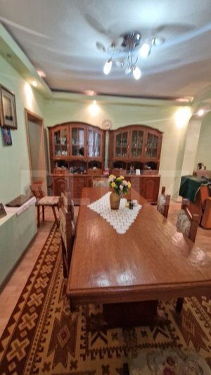 Casa in Centru Civic 4 camere , D +P+ E , PLUS SPATIU COMERCIAL  - imagine 9