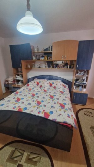 Casa in Centru Civic 4 camere , D +P+ E , PLUS SPATIU COMERCIAL  - imagine 12