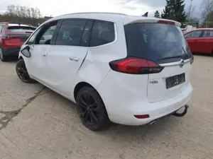 Dezmembrez / dezmembrari piese auto Opel Zafira C an 2013 motor A20DTH 262.452km cutie F40 6+1 trept - imagine 5