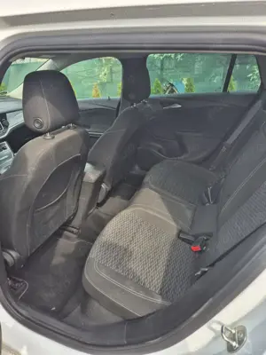 Opel Astra Sports Tourer 1.6 CDTI 110cp Euro 6 (fara adblue) - imagine 9