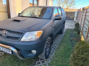 Vand Toyota Hilux 2,5 diesel din 2008 - imagine 9