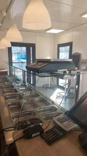 Vând ansamblu de 4: containere - restaurant   Bistro
