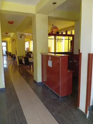 Hotel de vânzare în Reșița. Locație excelentă, funcțional imediat! Pretabil azil, clinică, birouri - imagine 7