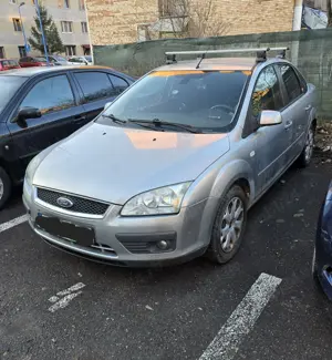 Dezmembrez Ford Focus MK2. ORICE PIESA!