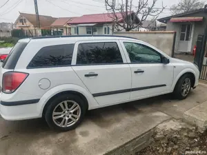 Opel Astra H - imagine 2 Opel Astra H - imagine 2