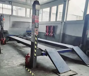 Vând elevator 4 coloane 