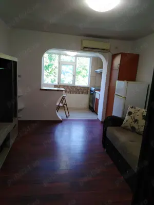 Proprietar ofer spre inchiriere aparatament cu o camera