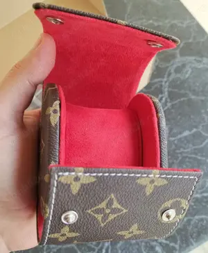 Cutie ceas voiaj cadou transport Louis Vuitton - imagine 5