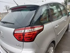 Citröen C4 Picasso  - imagine 2