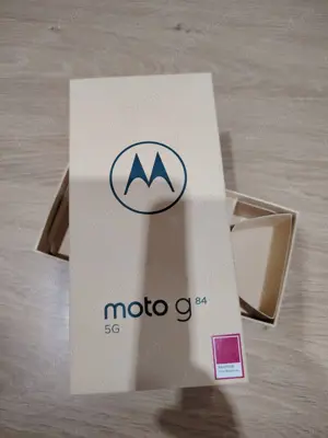 Vând telefon Motorola g84 5g
