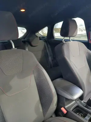  Ford Focus  ST-Line 150cp - imagine 9