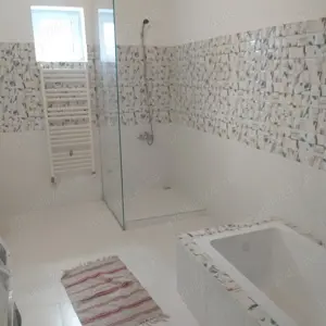 Oferiți să puneți plăci. - Sighisoara Mures