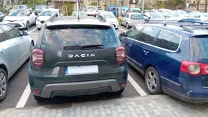 Vand Dacia Duster 1,5 diesel 2023 unic proprietar 20000euro  negociabil garanție 5 ani