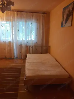 De închiriat apartament direct de la proprietar o cameră