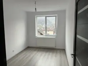 Proprietar, Vând Apartament cu 4 camere, Bulevardul Independenței - imagine 8