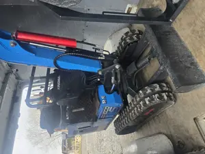 Miniescavator execut diferite lucrări  - imagine 4