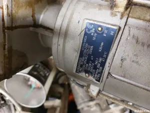 vând motor electric cu reductor  - imagine 5