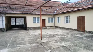 Comision 0 - Casa cu 2 corpuri in Paltinis - imagine 4