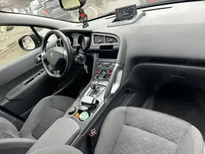 Vând Peugeot 3008 , an 2015 - imagine 3