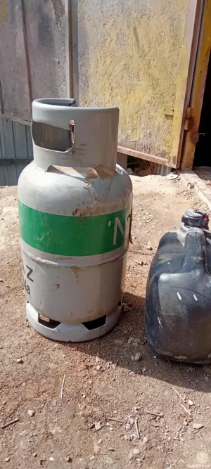 Butelie Gaz 12kg, motor electric si ax circular 