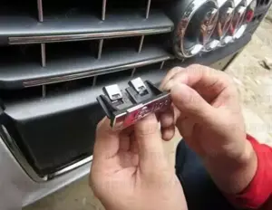 Sigla Audi S-line grilaj cu sistem de prindere, sigla metalica rezistenta la UV si agenti chimici - imagine 5