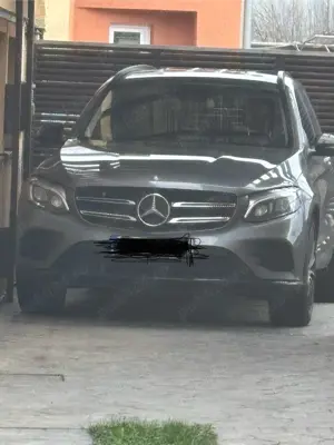 Vând Mercedes benz 250