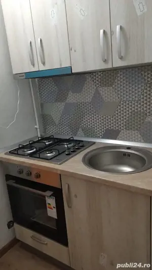 vând garsonieră  - imagine 3