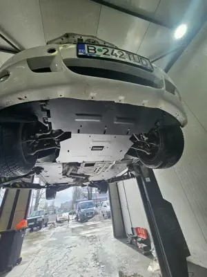 Vând sau schimb bmw e87 2011 - imagine 2