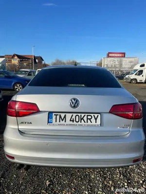 Vokswagen Jetta - imagine 9
