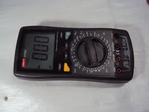 multimetru profesional UT 70A - imagine 4