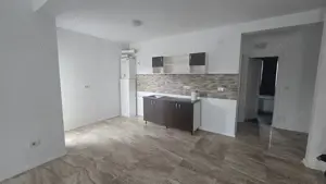 Apartament cu 2 camere balcon GRADINA PROPRIE BRAYTIM - imagine 2