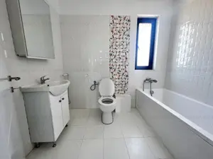 Vila tip duplex - 3 camere -2 bai - pod - 15 min de mers pe jos de RTB - imagine 5