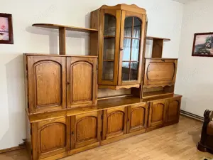 Mobilă bibliotecă din lemn 