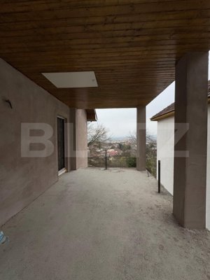 Apartament cu 3 camere, 120 mp, zona Cetății-Ansamblu rezidential