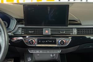 Audi A4 - imagine 13