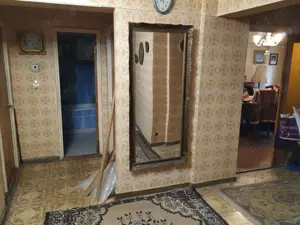 Vând apartament 4 camere decomandate, cu 4 balcoane și o logie, situat la km.0 în Craiova. - imagine 2