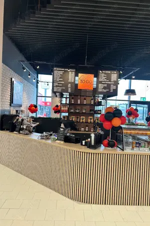 Căutăm oameni pasionați și zâmbitori pentru echipa noastră! 