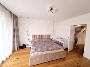 Duplex cu 4 camere, 178 mp utili, cu garaj, panoramă superbă, zona Voronet - imagine 15