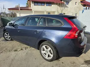 Volvo V60 2.0 automat  - imagine 4