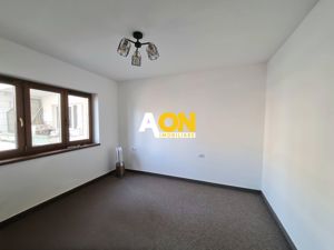 De vanzare apartament 2 camere renovat, etaj 1, Cetate - imagine 5