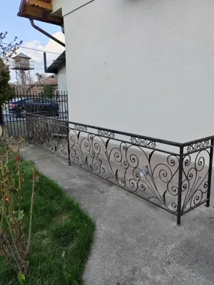 Vând balustrada fier forjat
