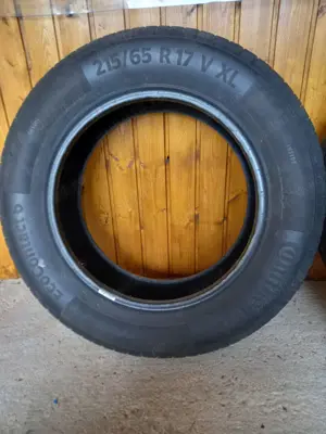 Vând sau schimb anvelope de vară