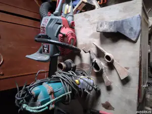 vând topor 2,5 kg la 150 de lei bucata  - imagine 2