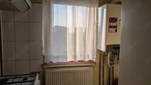 Particular inchiriez garsoniera decomandata Craiovita Noua Materna