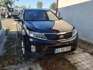 De vânzare KIA Sorento 4x4 - imagine 5