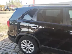 De vânzare KIA Sorento 4x4 - imagine 8